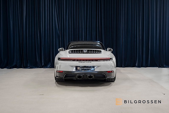 Porsche 911 4 of 22