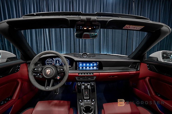 Porsche 911 15 of 22