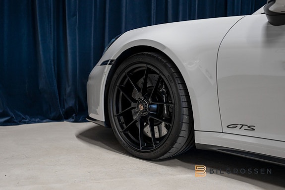 Porsche 911 13 of 22