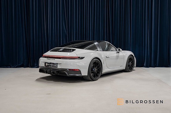 Porsche 911 5 of 22