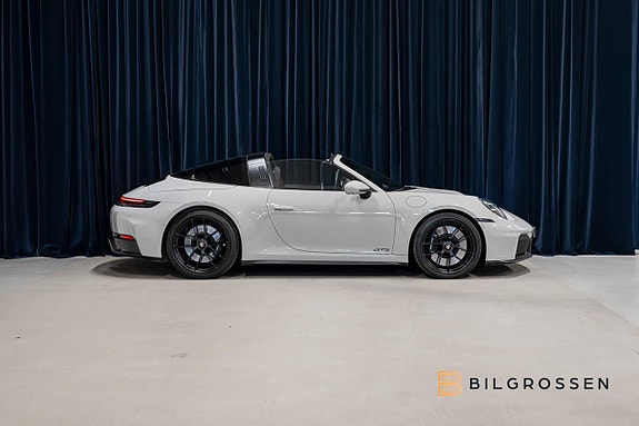 Porsche 911 6 of 22