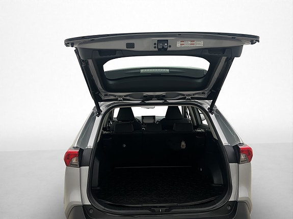 Toyota RAV4 27 of 30