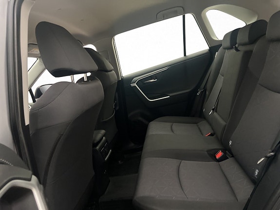 Toyota RAV4 26 of 30