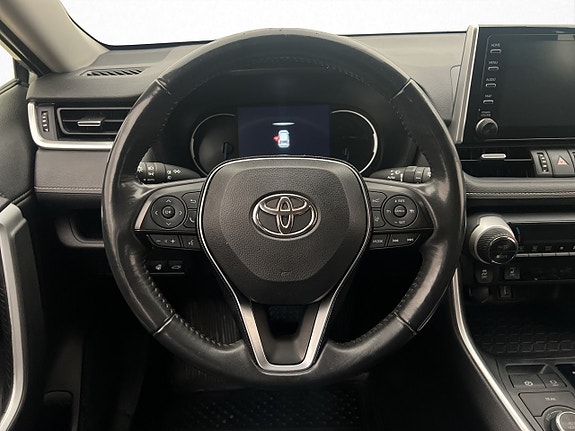 Toyota RAV4 14 of 30