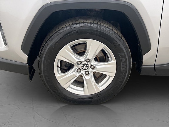 Toyota RAV4 29 of 30