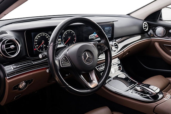 Mercedes-Benz E400 12 of 27