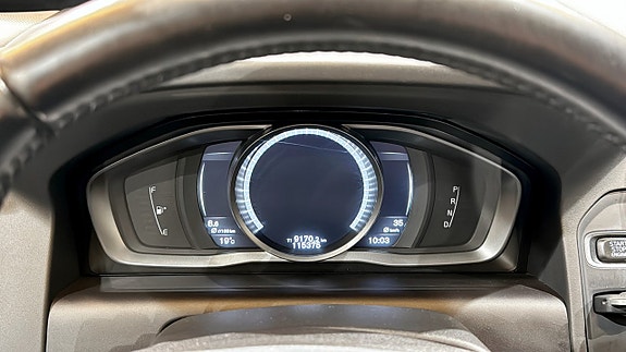 Volvo XC60 17 of 18