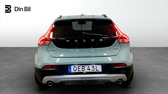 Volvo V40 5 of 21