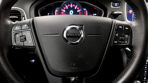 Volvo V40 18 of 21