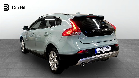 Volvo V40 3 of 21