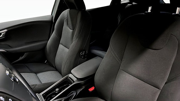 Volvo V40 8 of 21