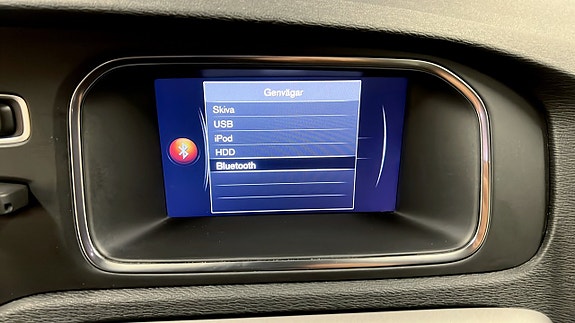 Volvo V40 9 of 21