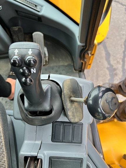 Volvo L 45 B 18 of 21