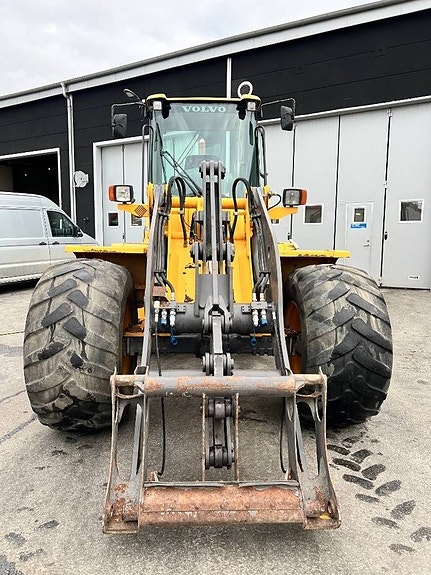 Volvo L 45 B 10 of 21