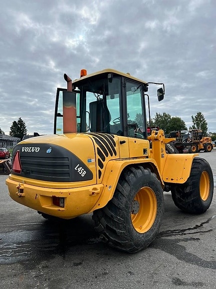 Volvo L 45 B 3 of 21