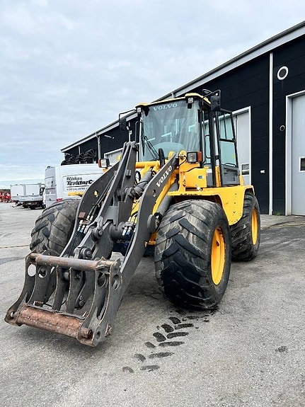 Volvo L 45 B 9 of 21