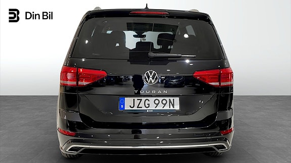 Volkswagen Touran 5 of 14
