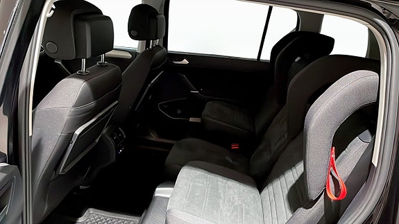 Volkswagen Touran 12 of 14