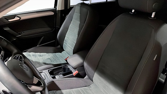 Volkswagen Touran 8 of 14
