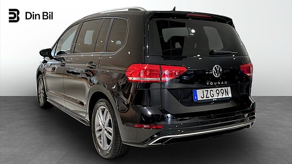 Volkswagen Touran 3 of 14