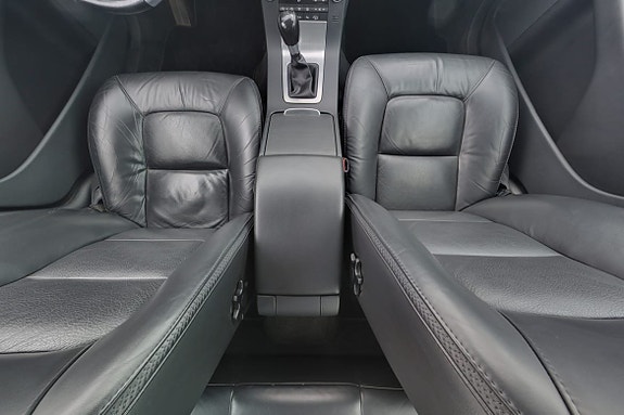 Volvo XC70 10 of 18