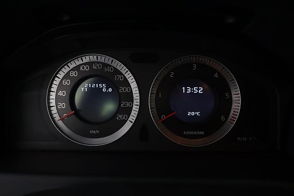 Volvo XC70 12 of 18