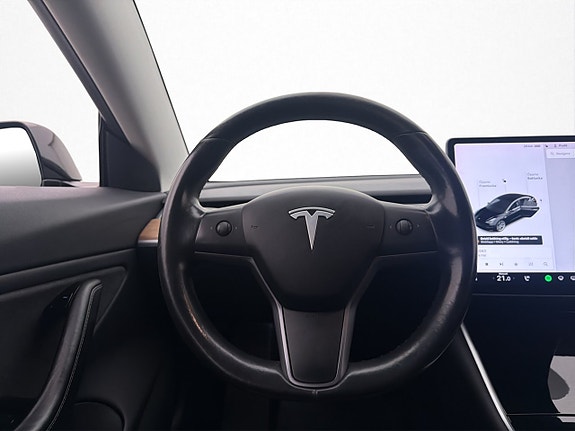 Tesla Model 3 14 of 30