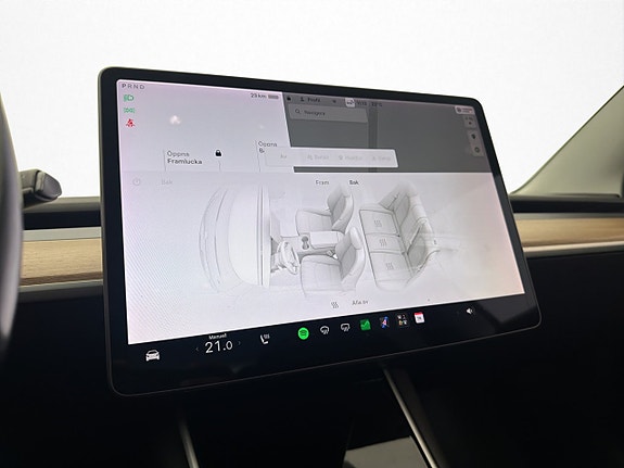 Tesla Model 3 22 of 30