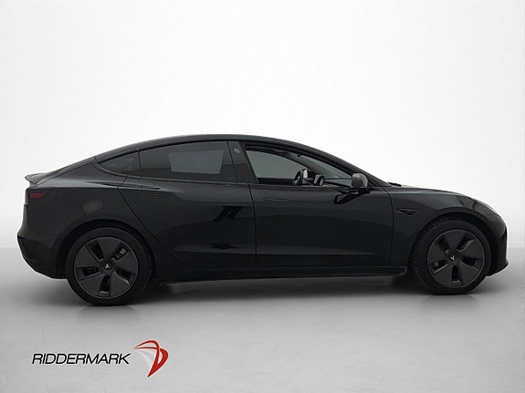 Tesla Model 3 9 of 30