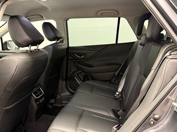 Subaru Outback 10 of 15