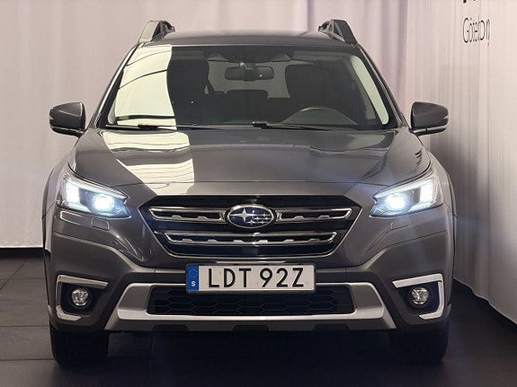 Subaru Outback 3 of 15