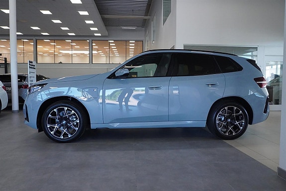 BMW X3 3 of 13