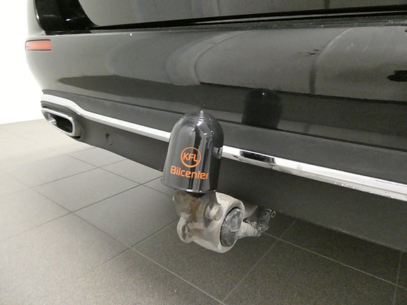 Mercedes-Benz E300 9 of 22
