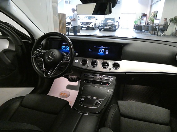 Mercedes-Benz E300 15 of 22