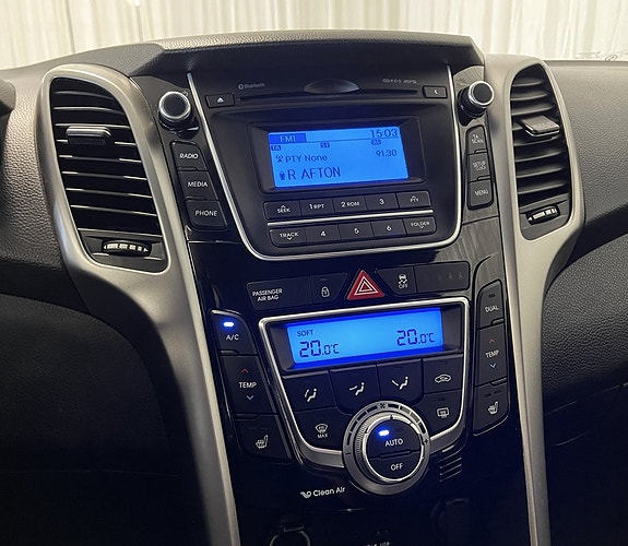 Hyundai i30 13 of 16