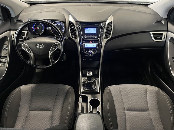 Hyundai i30 9 of 16