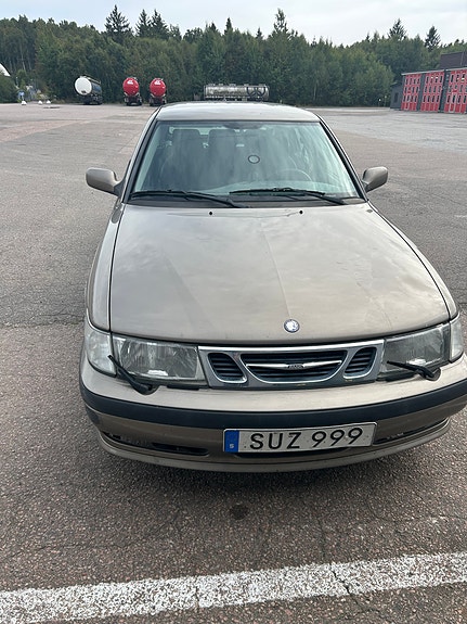 Saab 9-3 2 of 4