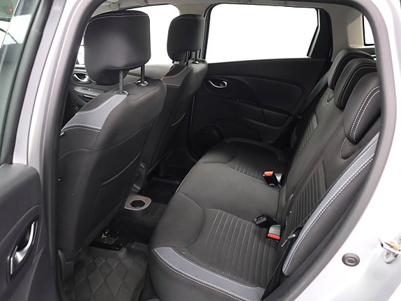 Renault Clio 22 of 25