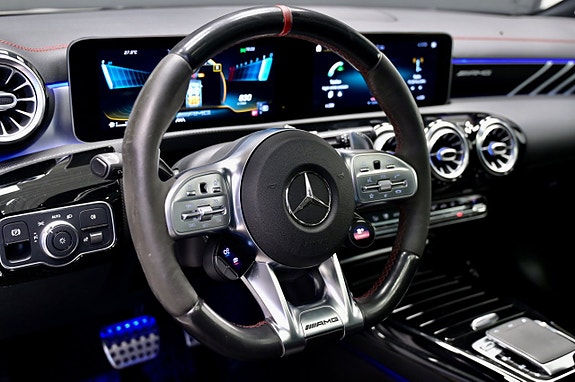 Mercedes-Benz CLA45 19 of 30