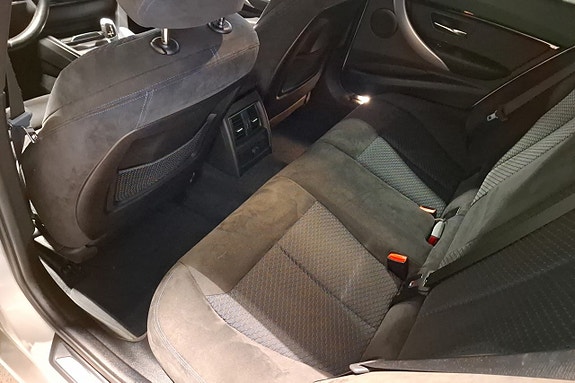 BMW 320 13 of 20