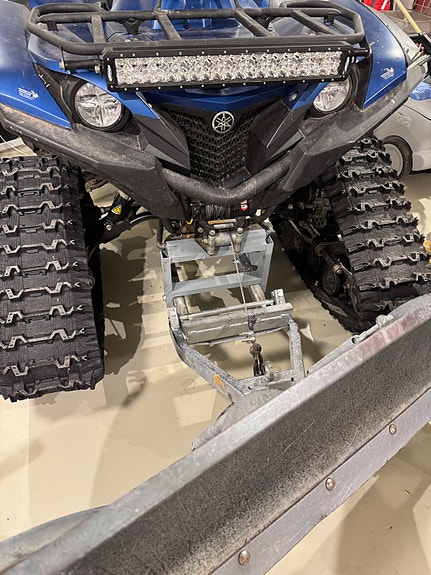 Yamaha Grizzly YFM700 EPS SE 8 of 10