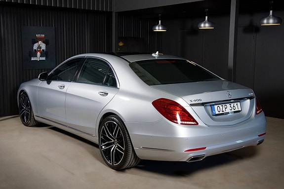 Mercedes-Benz S400 8 of 26