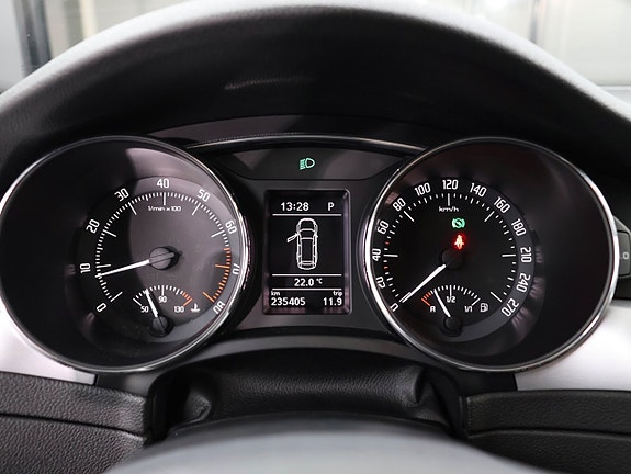 Skoda Superb 22 of 27
