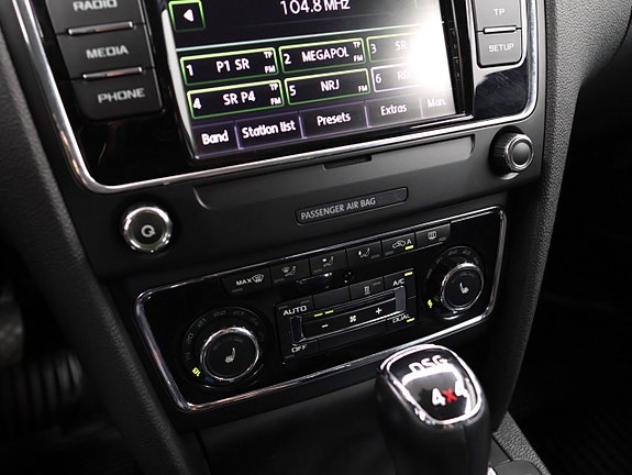 Skoda Superb 18 of 27