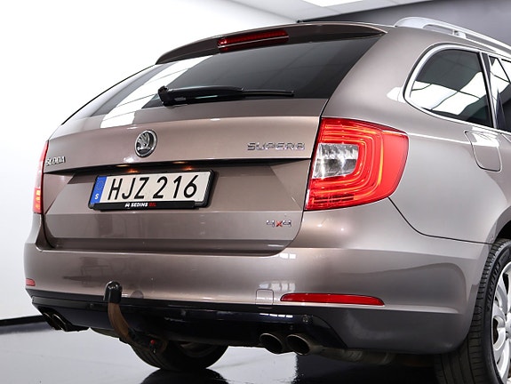 Skoda Superb 8 of 27