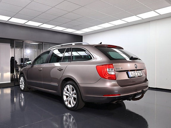 Skoda Superb 10 of 27