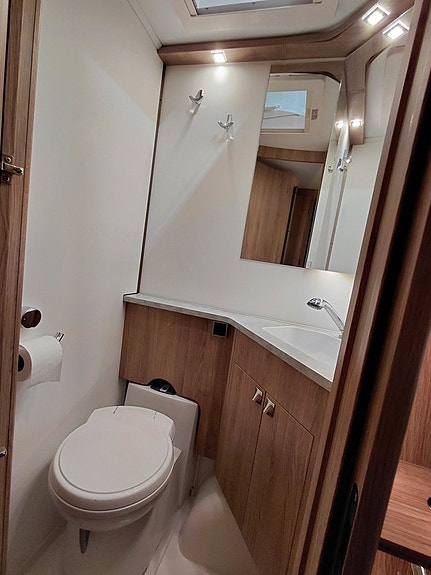 Kabe CLASSIC 560 GLE KS 9 of 10