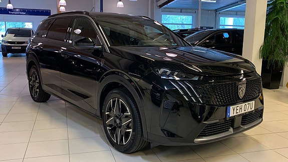 Peugeot 5008 4 of 12