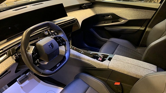 Peugeot 5008 5 of 12
