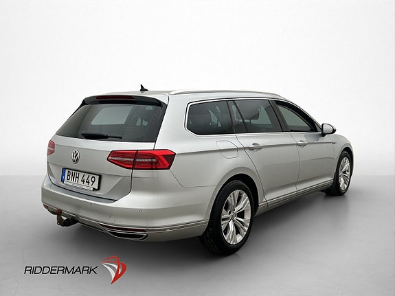 Volkswagen Passat 8 of 30